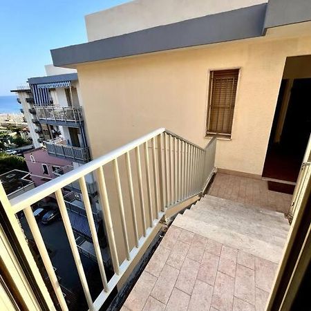 Casa Solymar Apartment Vallecrosia Exterior foto